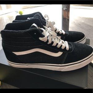 Like new Vans Old School